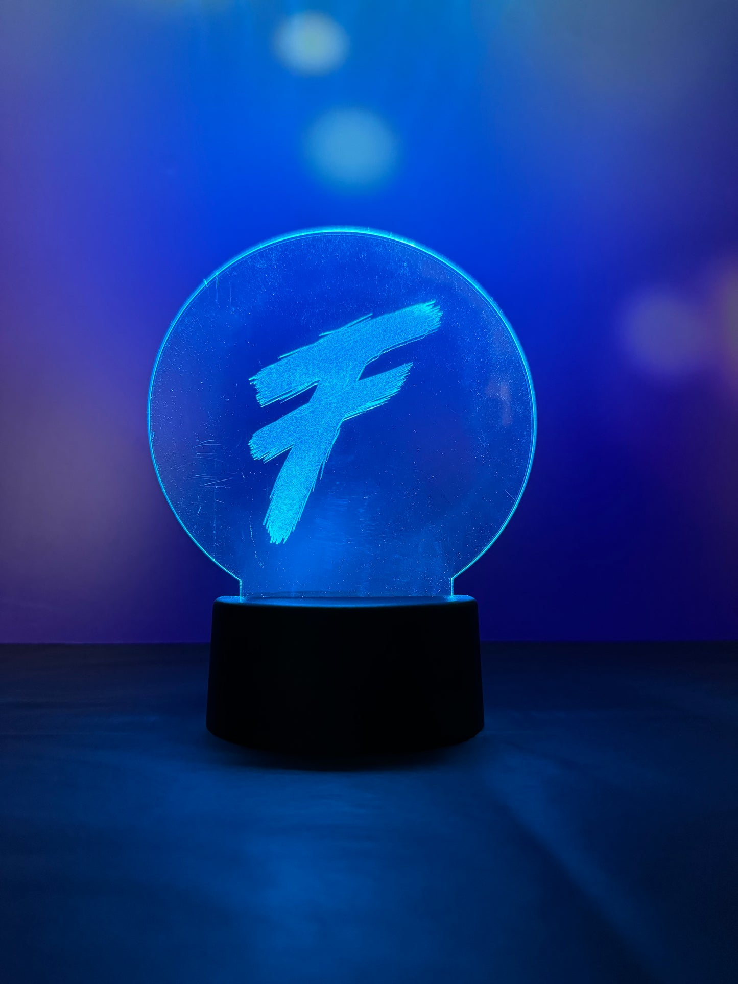 Freasy - F - LED 3D Lampe